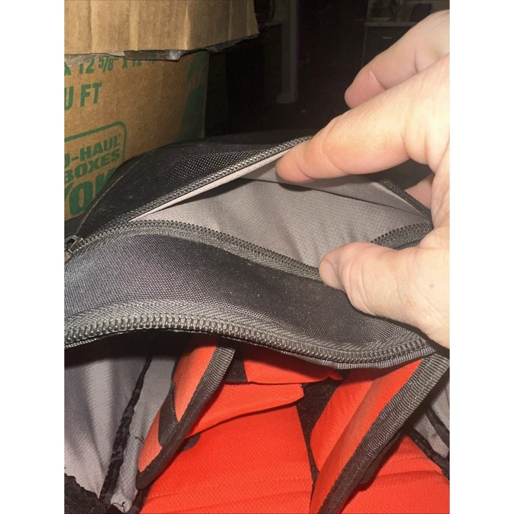Camera Bag Case Logic DCB307k SLR Camera Holster Black With Orange Lines Medium